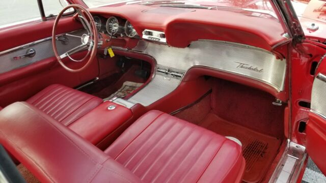 Ford Thunderbird 1962 image number 9