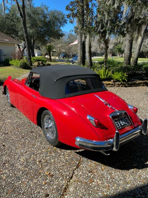 Jaguar XK 1960 image number 13