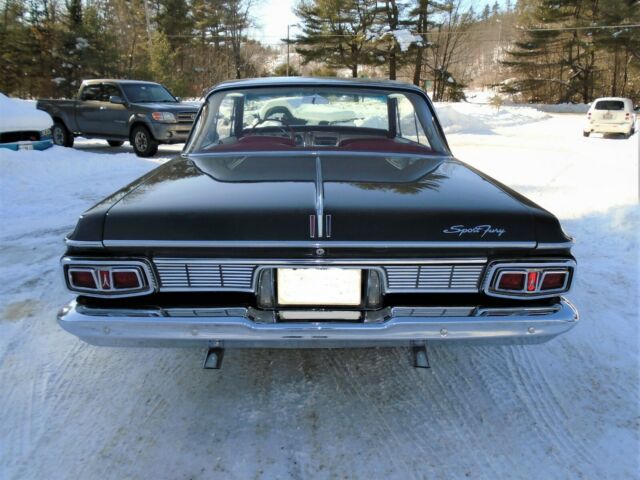 Plymouth Fury 1964 image number 12