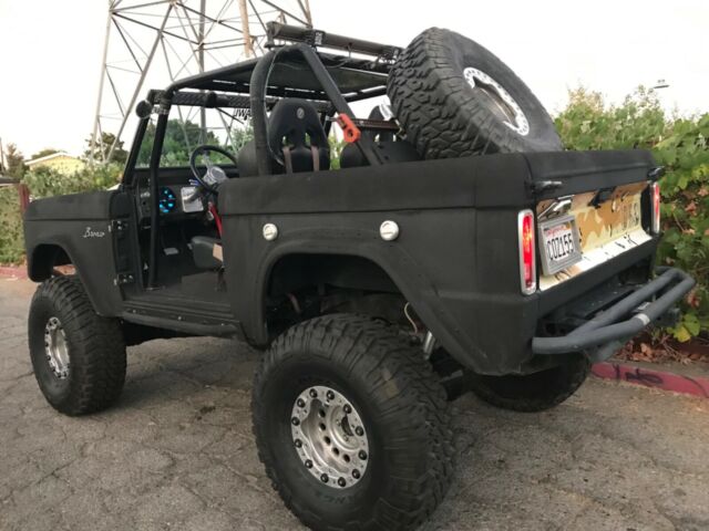 Ford Bronco 1967 image number 14