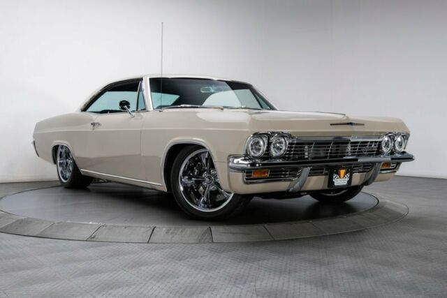 Chevrolet Impala 1965 image number 19