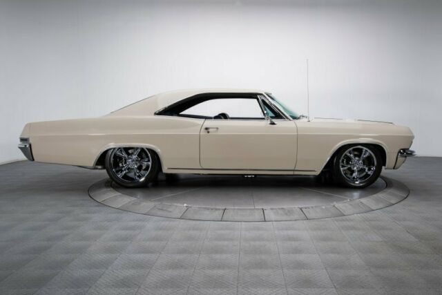 Chevrolet Impala 1965 image number 8