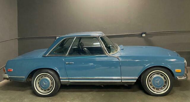 Mercedes-Benz SL-Class 1970 image number 30