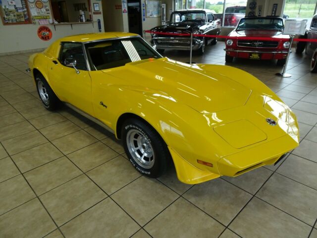 Chevrolet Corvette 1973 image number 11