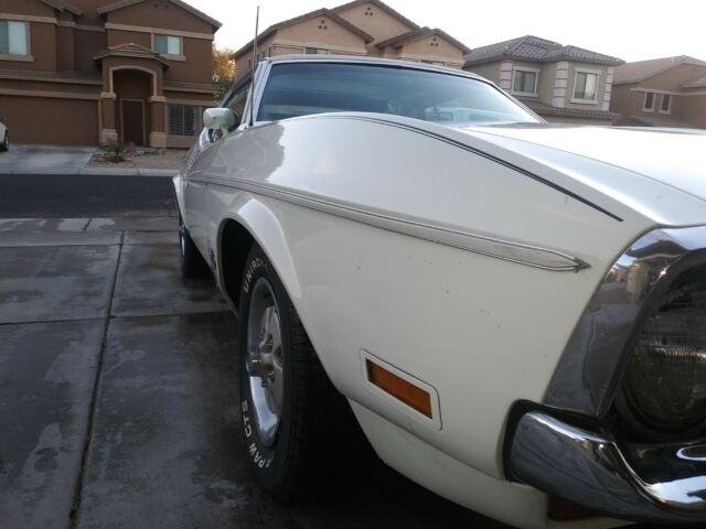 Ford Mustang 1972 image number 22