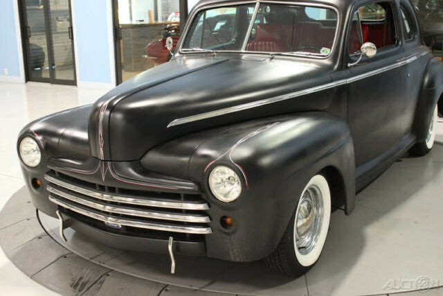 Ford Deluxe 1947 image number 8