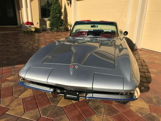 Chevrolet Corvette 1965 image number 28