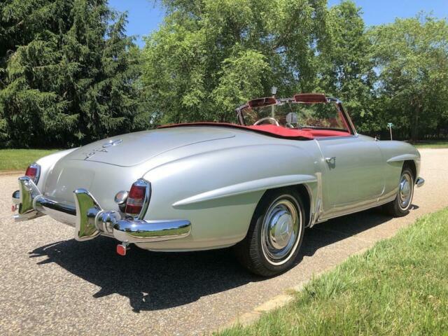 Mercedes-Benz SL-Class 1959 image number 6