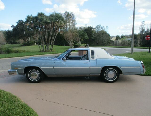 Oldsmobile Toronado 1977 image number 23