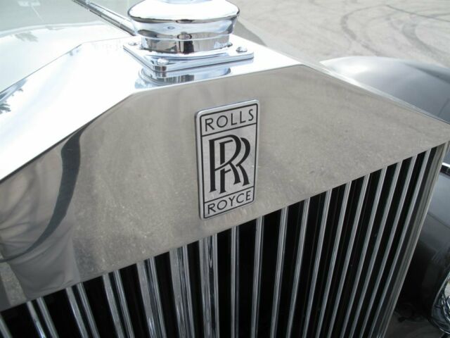 Rolls-Royce Silver Spirit/Spur/Dawn 1953 image number 14