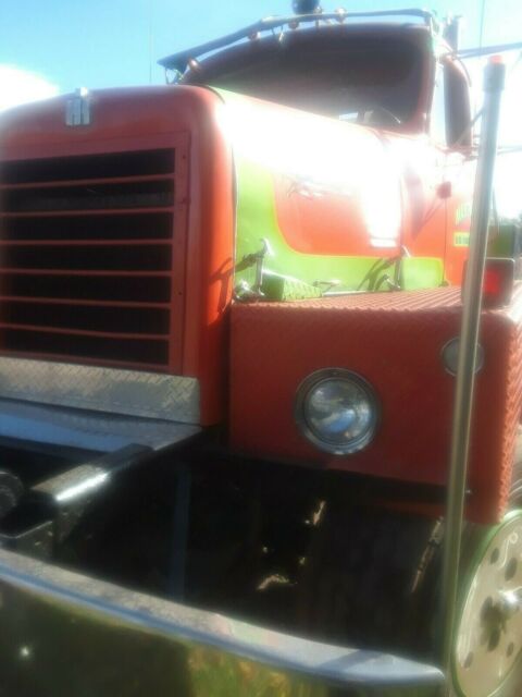 International Harvester 412 CBE 1969 image number 0