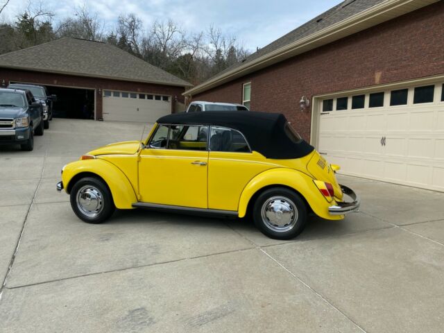 Volkswagen Beetle - Classic 1971 image number 19