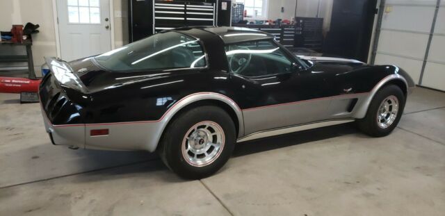 Chevrolet Corvette 1978 image number 2