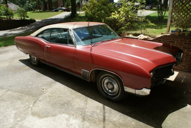 Buick Wildcat 1967 image number 0