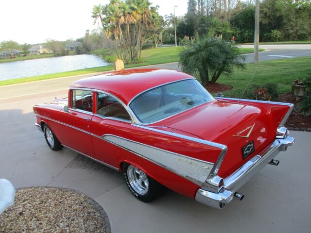 Chevrolet Bel Air/150/210 1957 image number 28