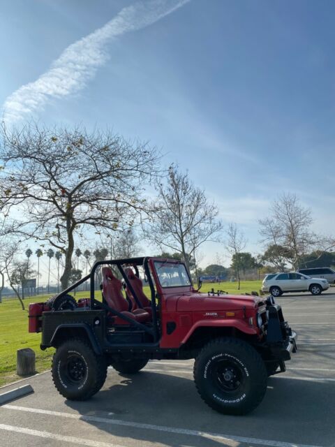 Toyota FJ Cruiser 1971 image number 12