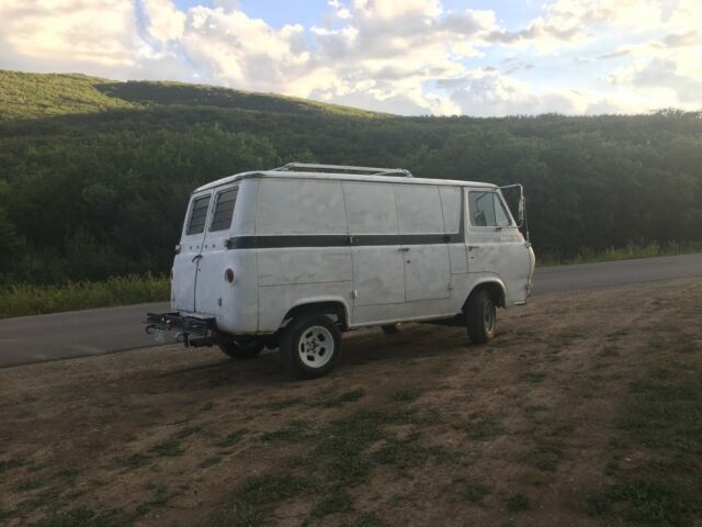 Ford E-Series Van 1961 image number 20