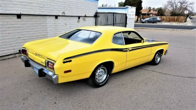 Plymouth Duster 1973 image number 2