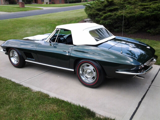 Chevrolet Corvette 1967 image number 27