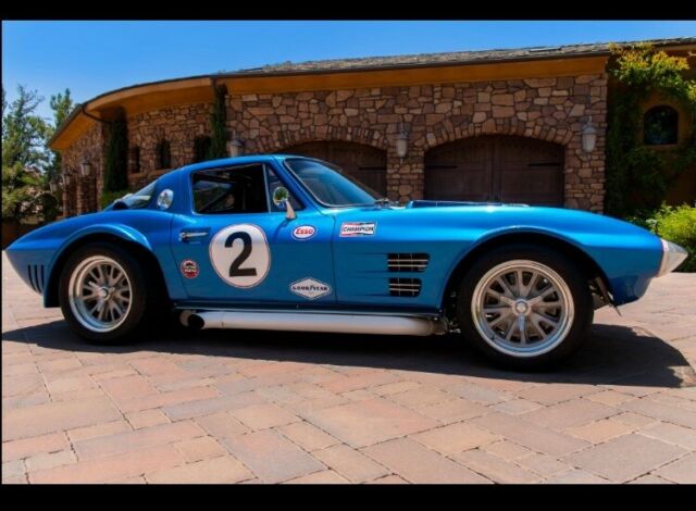 Chevrolet Corvette 1963 image number 1