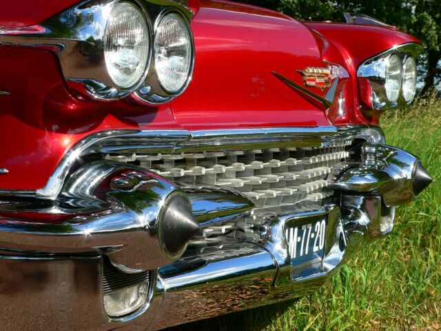 Cadillac Fleetwood 1958 image number 0