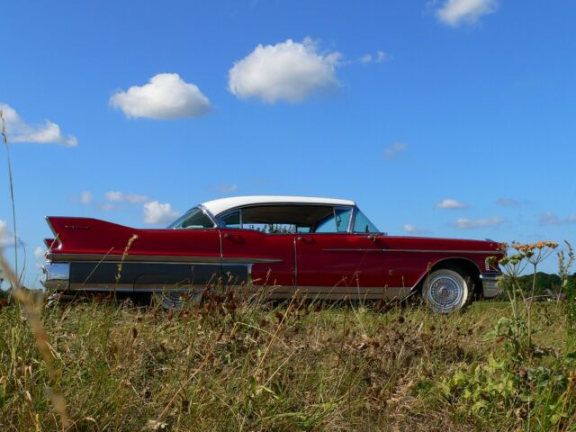 Cadillac Fleetwood 1958 image number 13