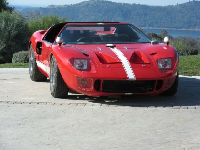 Ford Ford GT 1966 image number 0