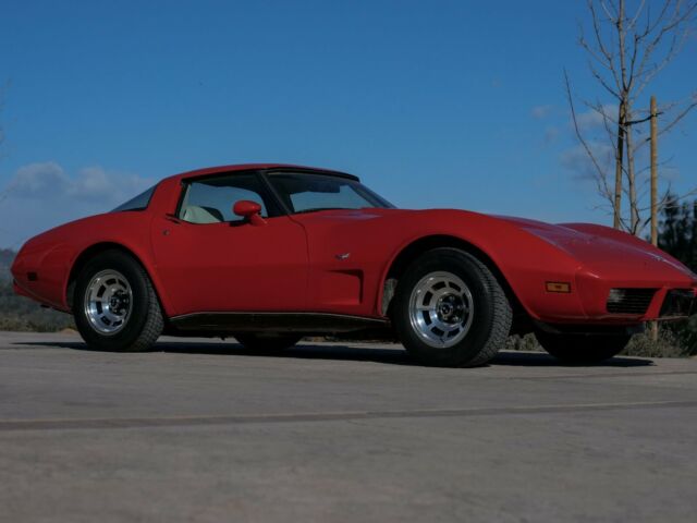 Chevrolet Corvette 1979 image number 24