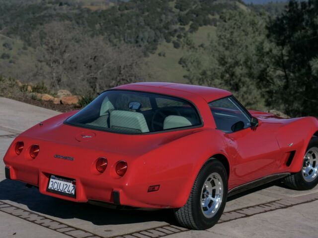 Chevrolet Corvette 1979 image number 26