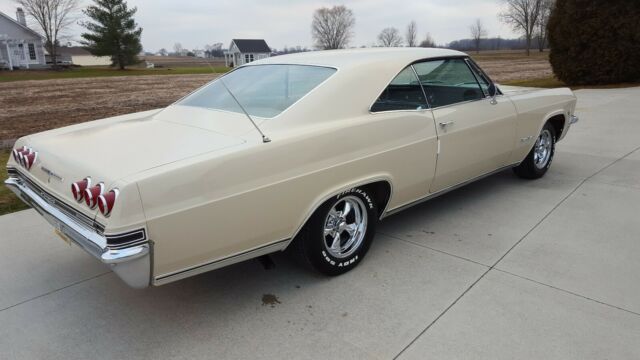 Chevrolet Impala 1965 image number 12