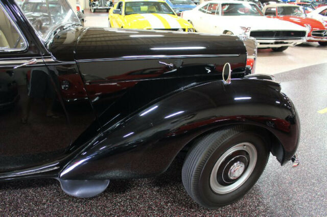 Bentley Mark VI Saloon High Top 1951 image number 10