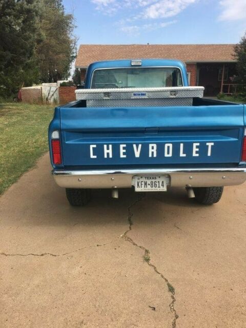 Chevrolet C/K Pickup 1500 1969 image number 10