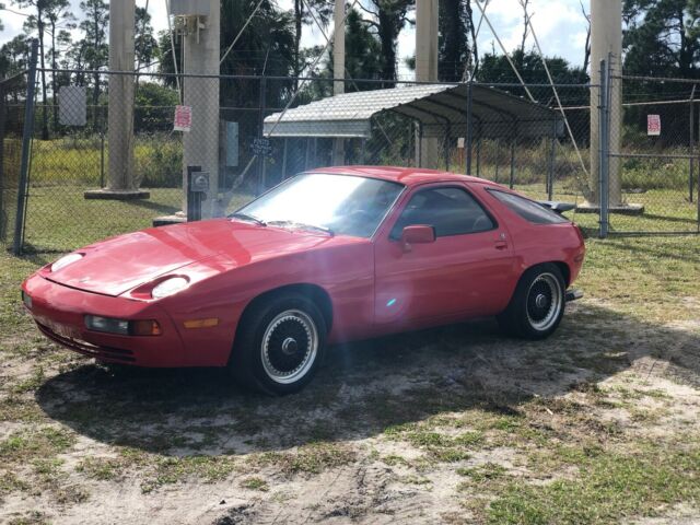 Porsche 928 1979 image number 26