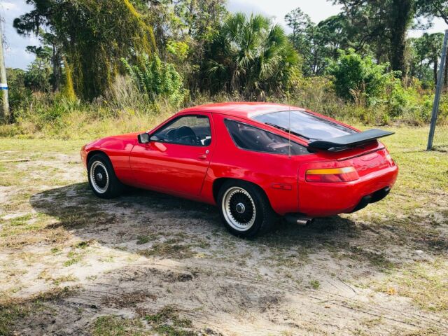 Porsche 928 1979 image number 33