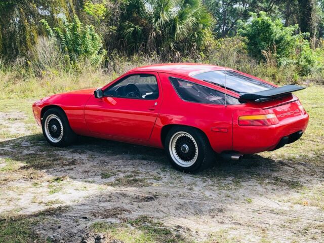 Porsche 928 1979 image number 36