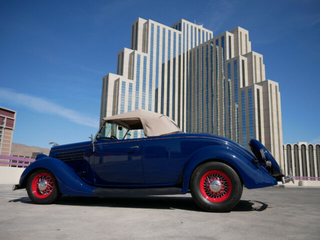 Ford Roadster 1935 image number 0