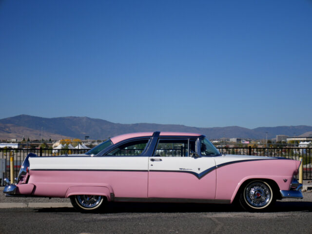 Ford Crown Victoria 1955 image number 43