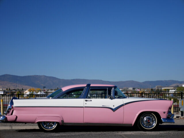 Ford Crown Victoria 1955 image number 44