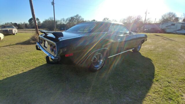 Plymouth Barracuda 1973 image number 27