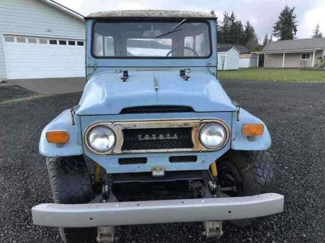 Toyota Land Cruiser 40 1970 image number 25