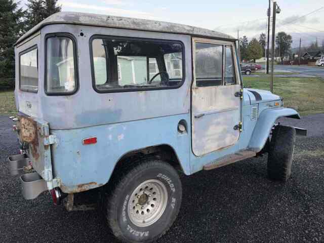 Toyota Land Cruiser 40 1970 image number 32