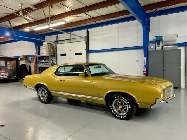 Oldsmobile Cutlass 1971 image number 15