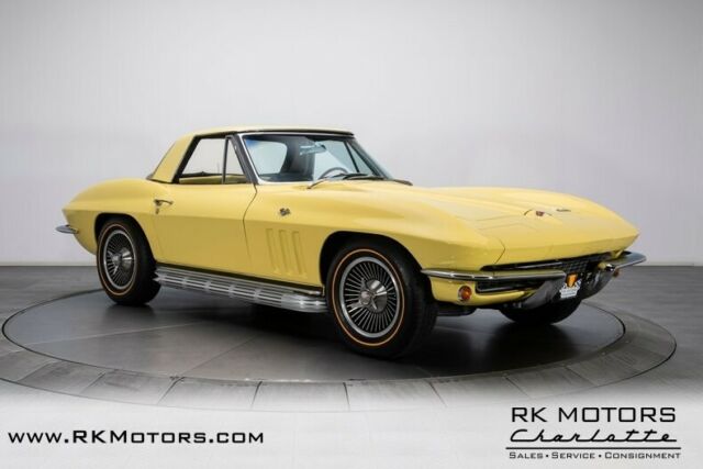 Chevrolet Corvette 1966 image number 12