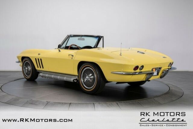 Chevrolet Corvette 1966 image number 13