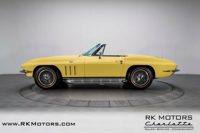 Chevrolet Corvette 1966 image number 19