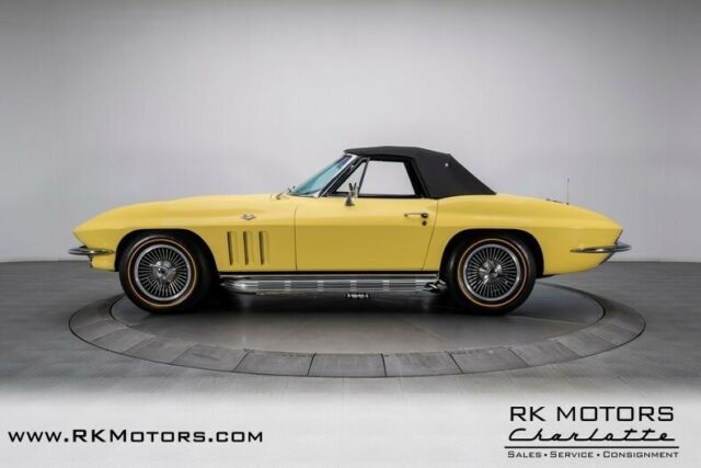 Chevrolet Corvette 1966 image number 20