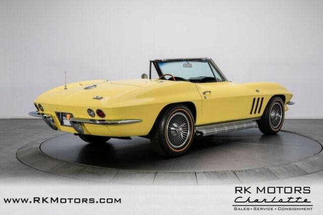 Chevrolet Corvette 1966 image number 31