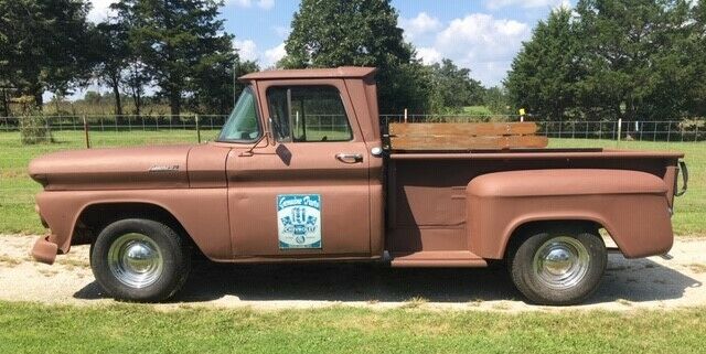 Chevrolet C-10 1961 image number 2