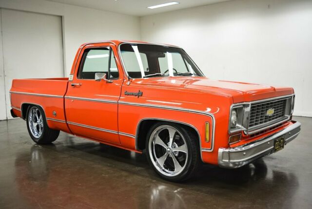 Chevrolet C-10 1974 image number 0