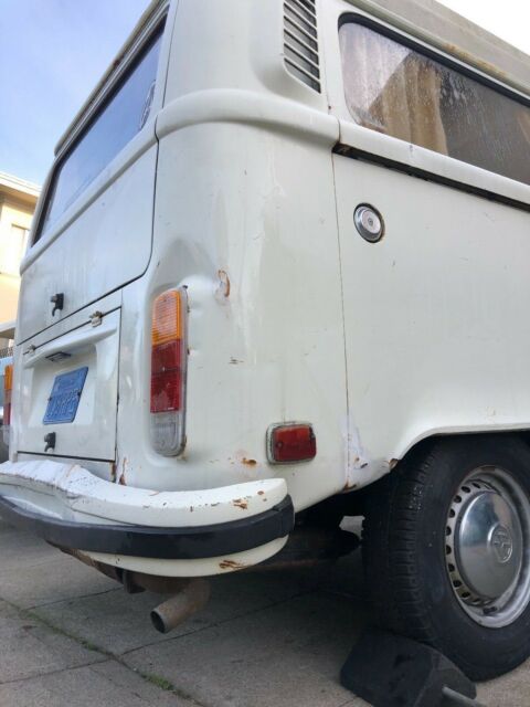 Volkswagen Bus/Vanagon 1976 image number 23